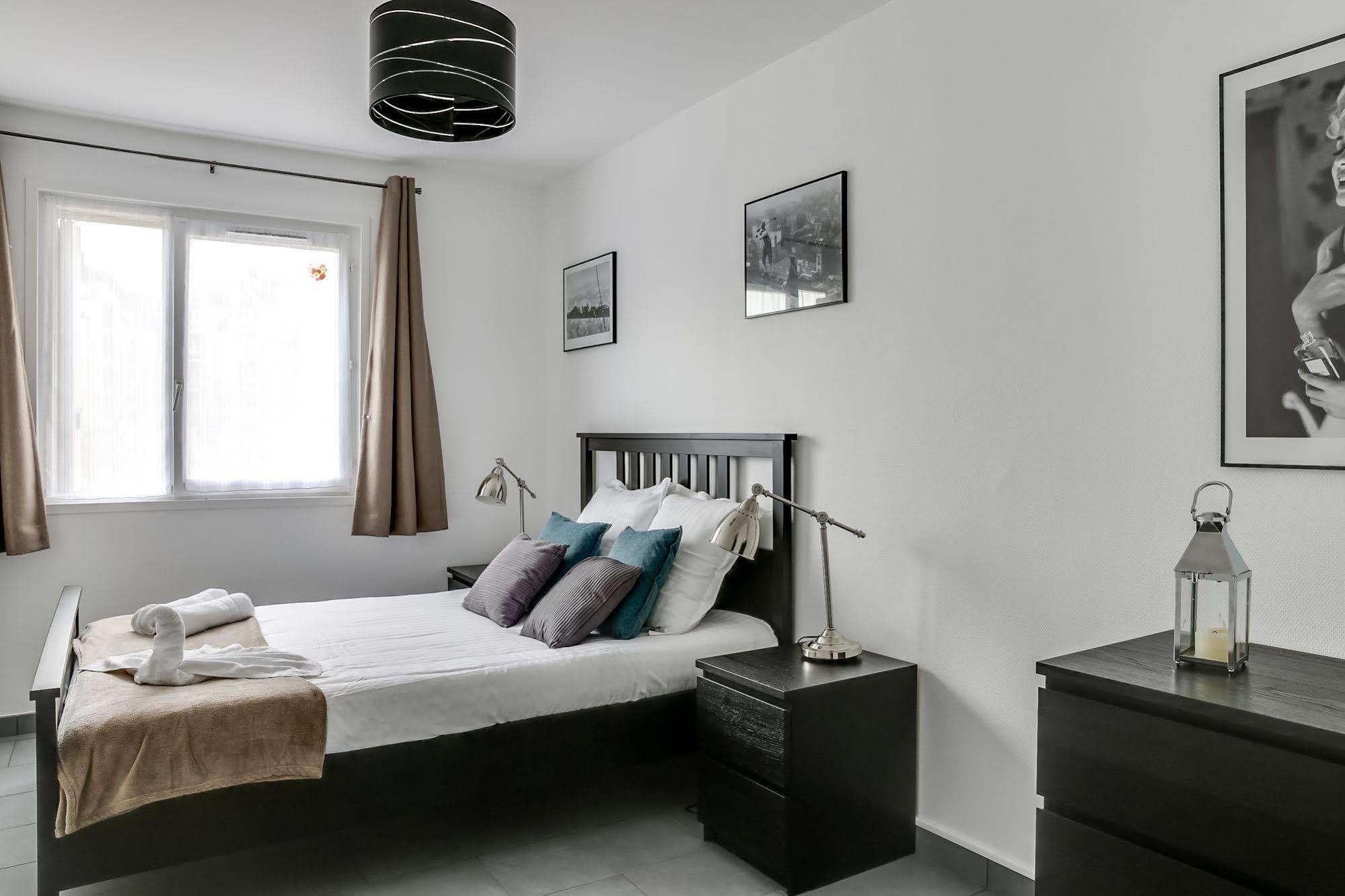 Memorial-Sleep In Normandie Appartement Caen Buitenkant foto